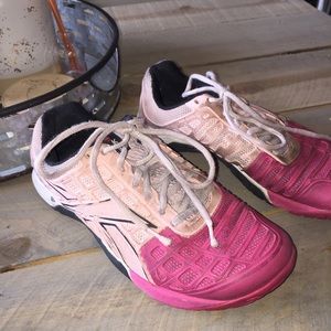 Rebook CrossFit nanos pink workout weightlifting